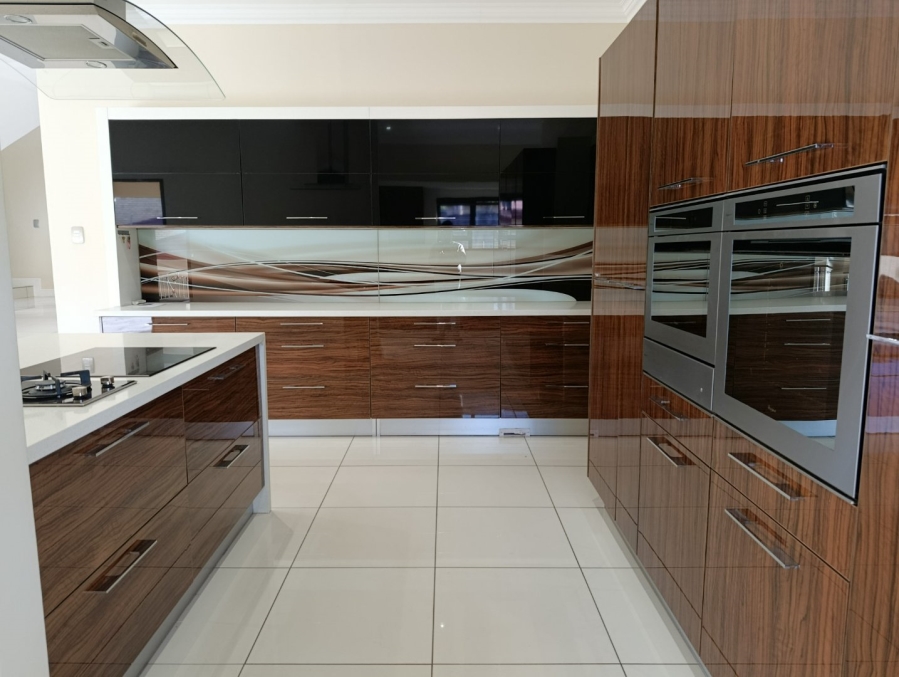 5 Bedroom Property for Sale in Kiepersol Free State